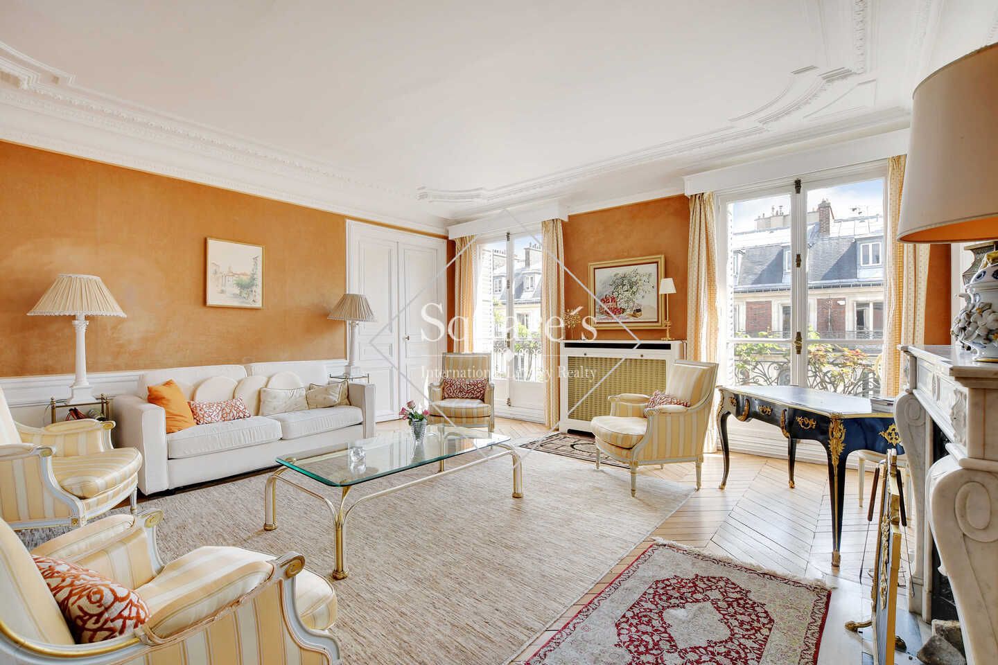 apartment 6 Rooms for sale on Paris 8ème (75008)