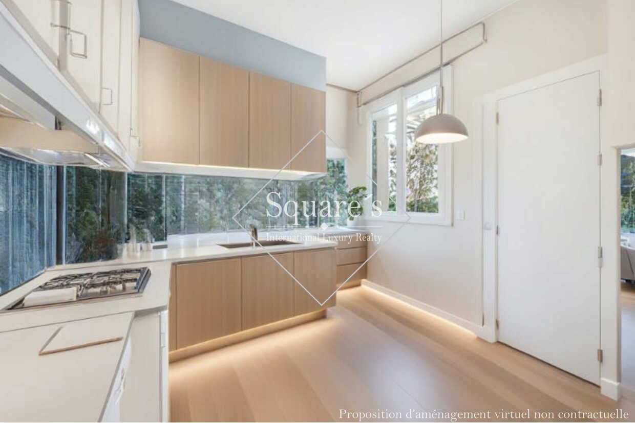 apartment 5 Rooms for sale on Neuilly-sur-Seine (92200)