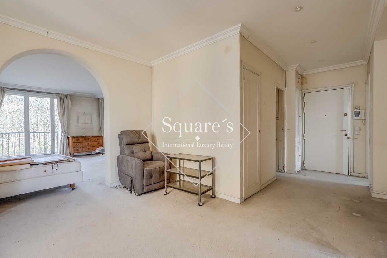 apartment 5 Rooms for sale on Neuilly-sur-Seine (92200)