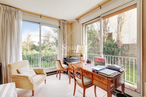 Sale Apartment Neuilly-sur-Seine 7&nbsp;Rooms 158&nbsp;m²
