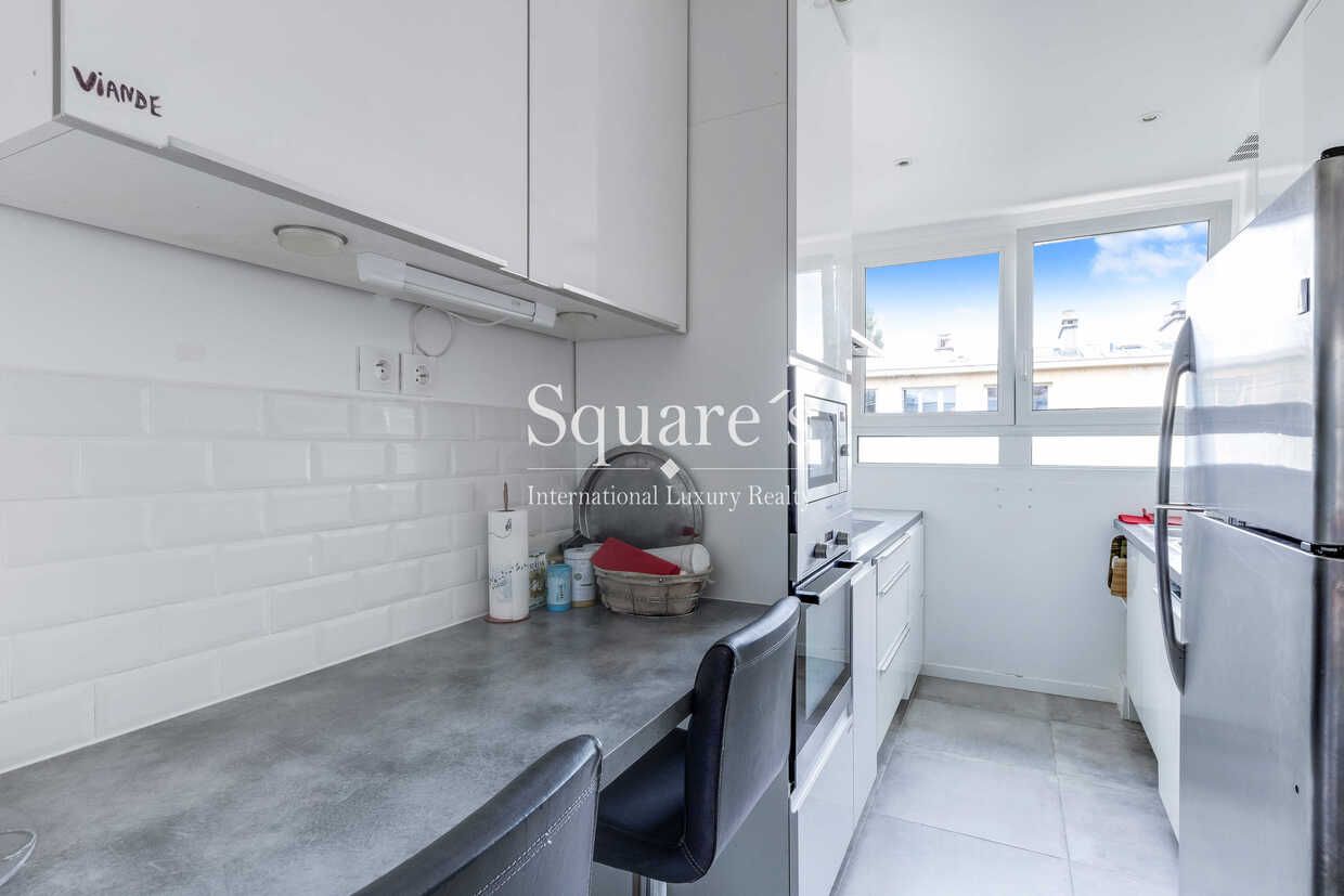 apartment 6 Rooms for sale on Neuilly-sur-Seine (92200)