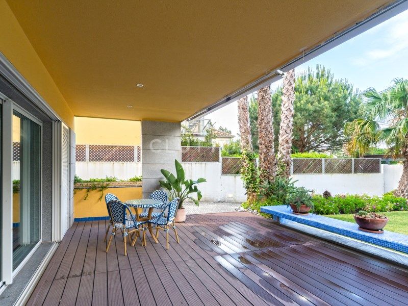 house 8 Rooms for sale on Cascais (2765)