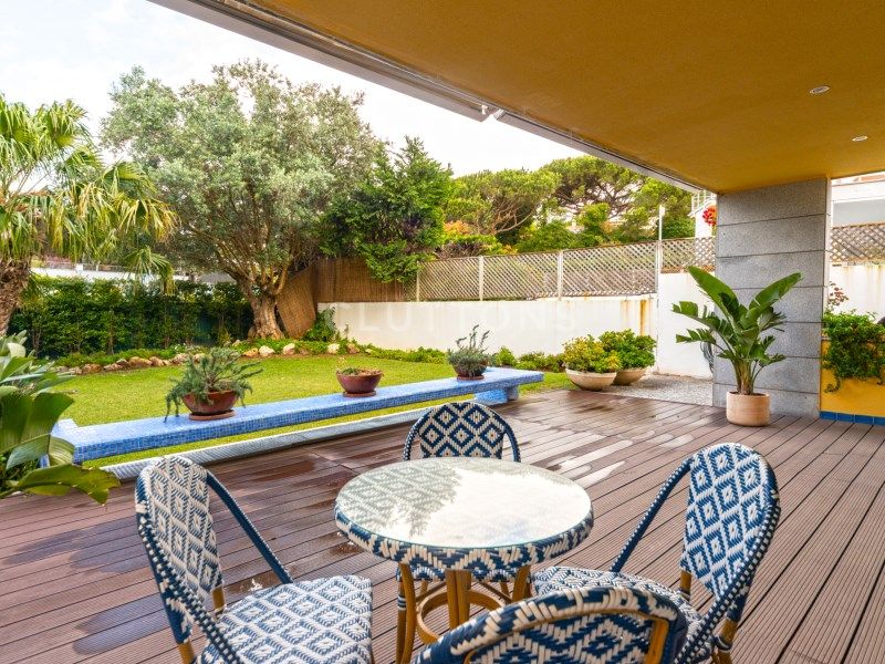 house 8 Rooms for sale on Cascais (2765)