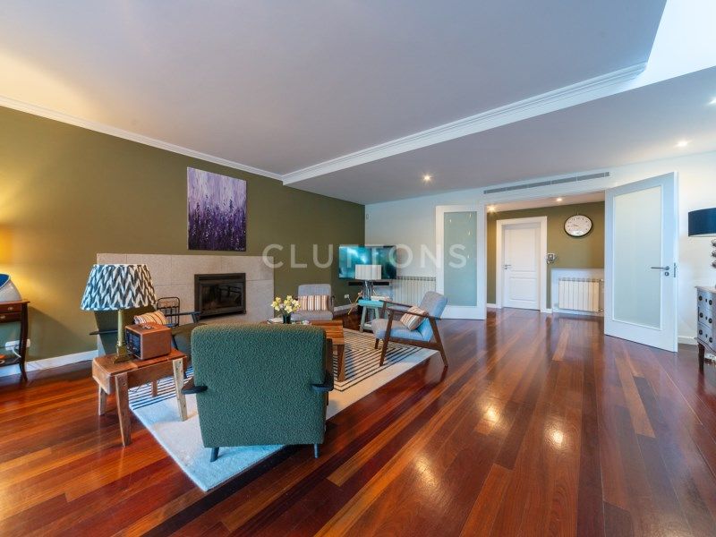 house 8 Rooms for sale on Cascais (2765)