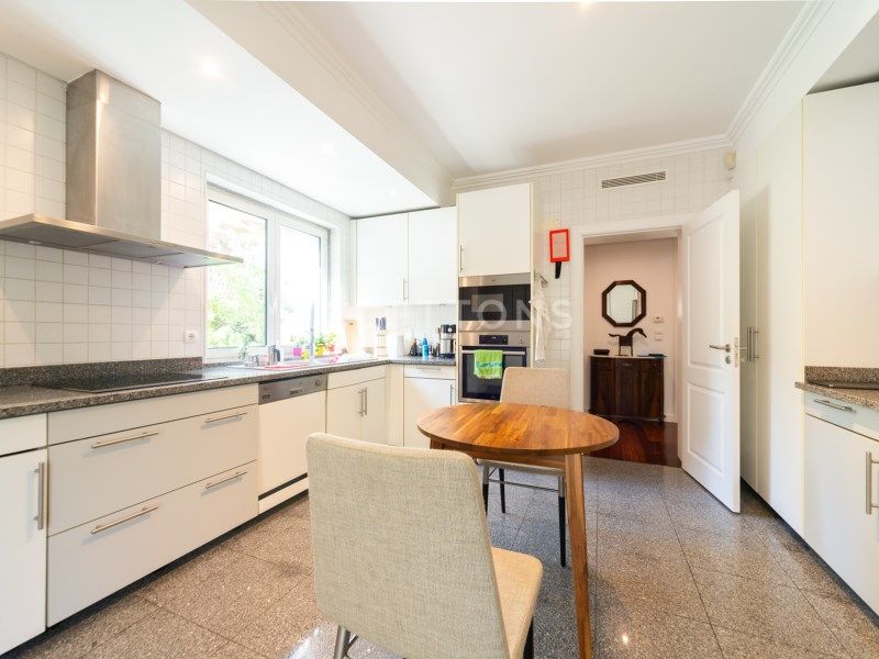 house 8 Rooms for sale on Cascais (2765)