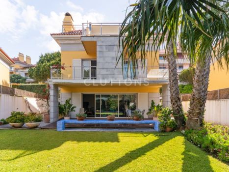 Sale House Cascais 8&nbsp;Rooms