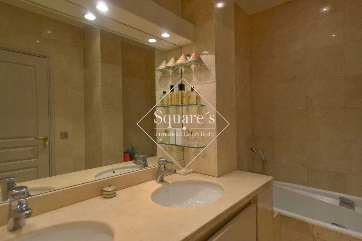 apartment 4 Rooms for rent on Neuilly-sur-Seine (92200)