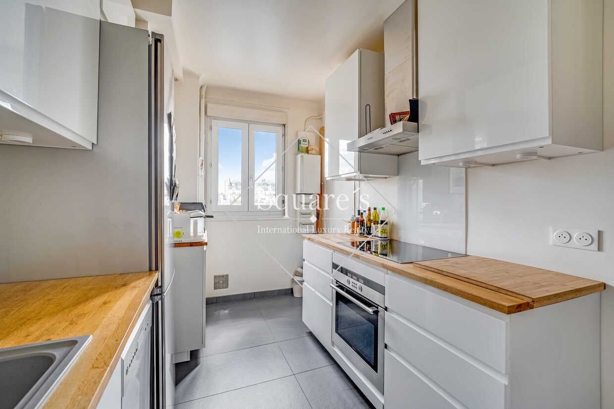 apartment 3 Rooms for sale on Neuilly-sur-Seine (92200)
