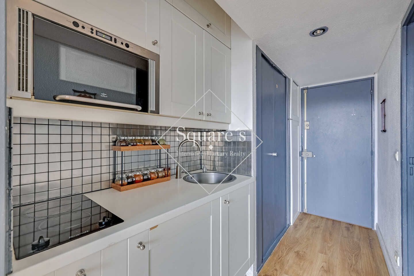 apartment 1 room for sale on Puteaux (92800)