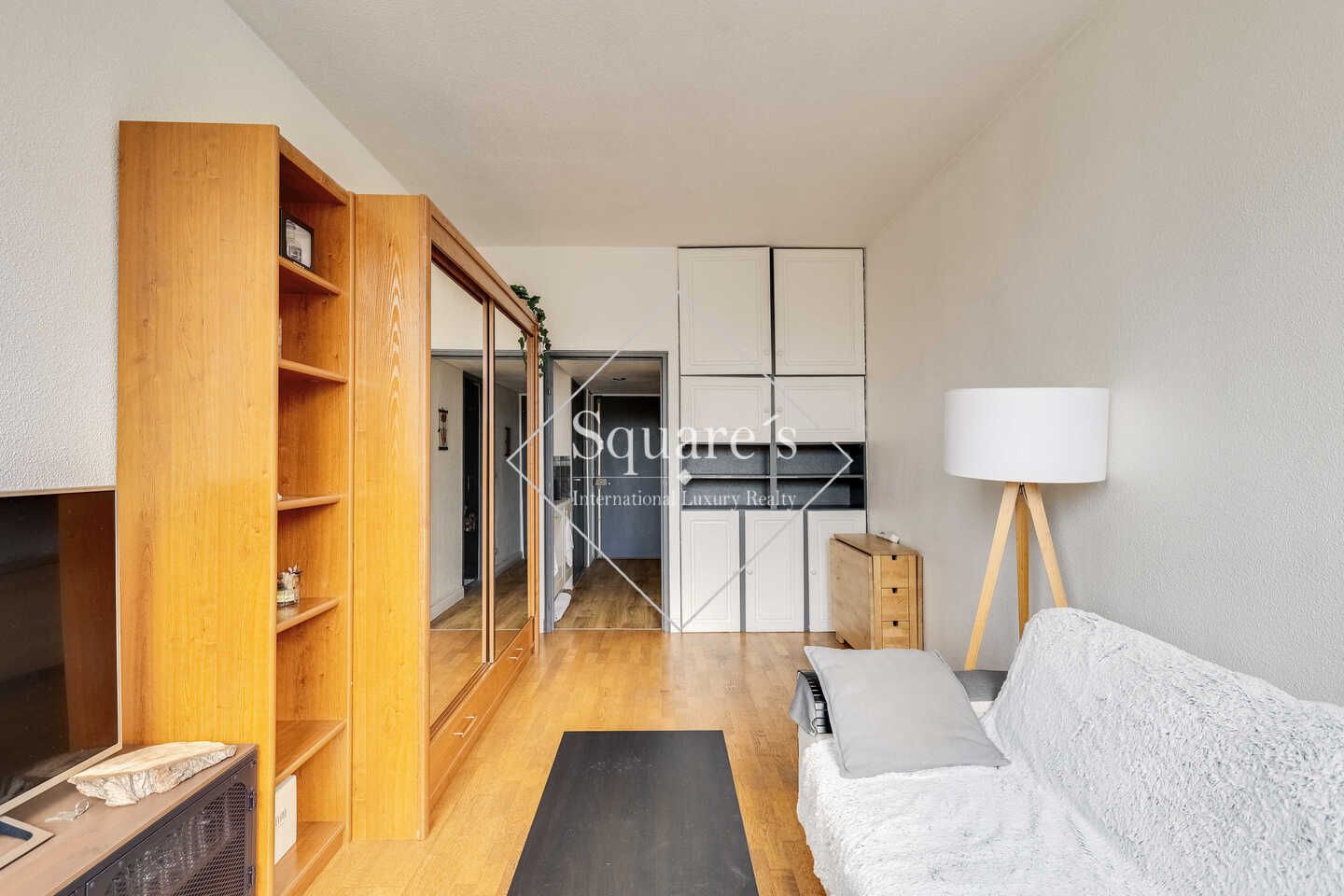 apartment 1 room for sale on Puteaux (92800)