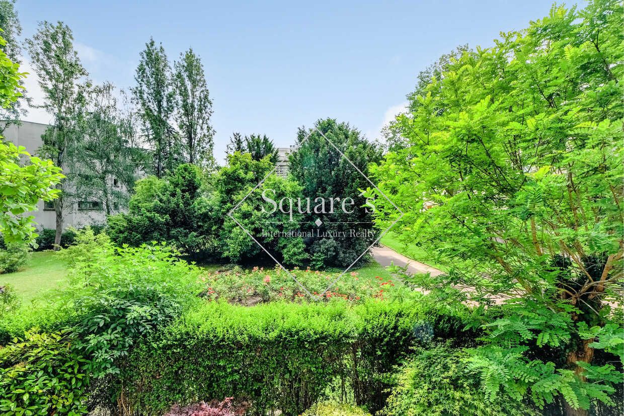 apartment 4 Rooms for sale on Neuilly-sur-Seine (92200)