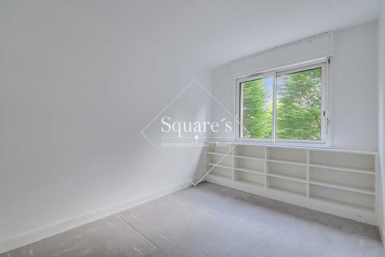apartment 4 Rooms for sale on Neuilly-sur-Seine (92200)