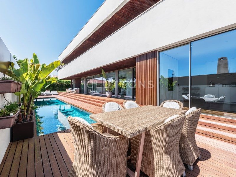 house 13 Rooms for sale on Cascais (2750)