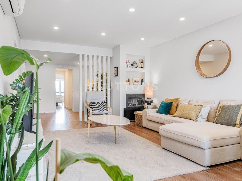 apartment 7 Rooms for sale on Lisboa (1500)