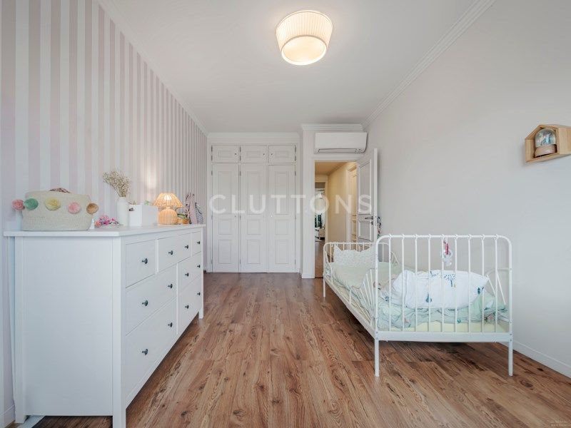 apartment 7 Rooms for sale on Lisboa (1500)