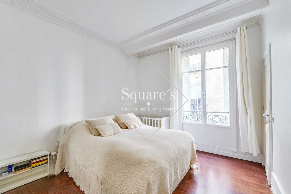 apartment 5 Rooms for sale on Paris 7ème (75007)