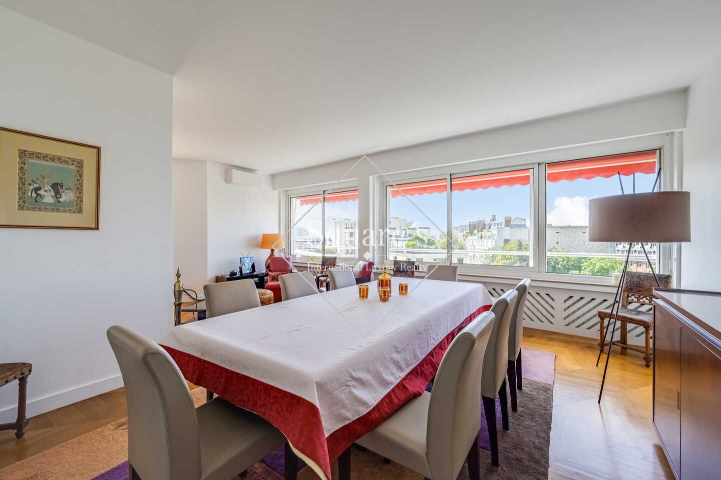apartment 5 Rooms for sale on Paris 16ème (75016)