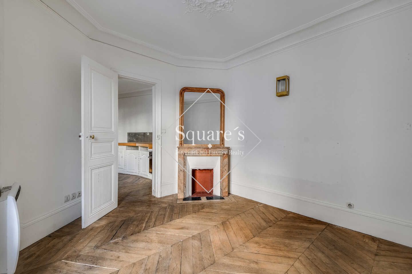 apartment 4 Rooms for sale on Paris 18ème (75018)