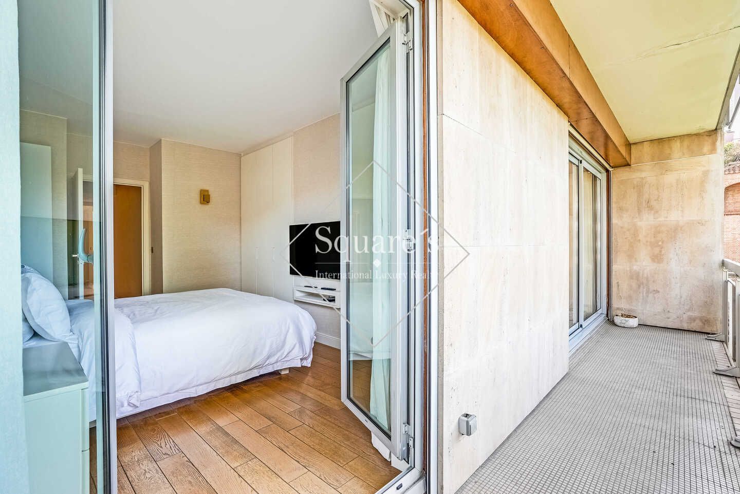 apartment 3 Rooms for sale on Neuilly-sur-Seine (92200)