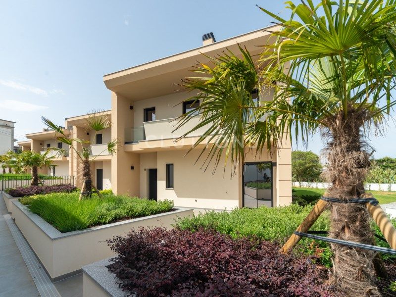 house 10 Rooms for sale on Cascais (2755)