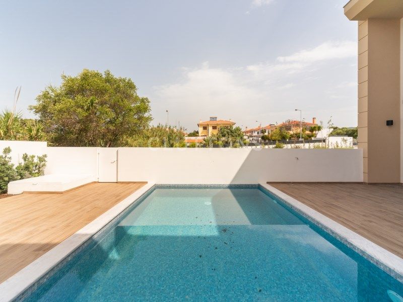 house 10 Rooms for sale on Cascais (2755)
