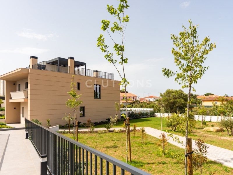 house 10 Rooms for sale on Cascais (2755)
