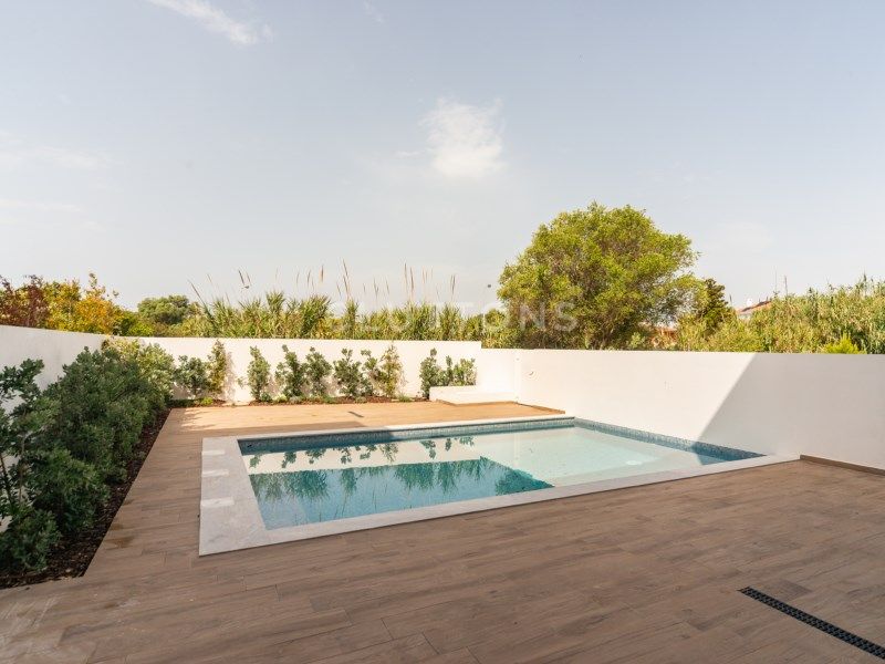 house 10 Rooms for sale on Cascais (2755)