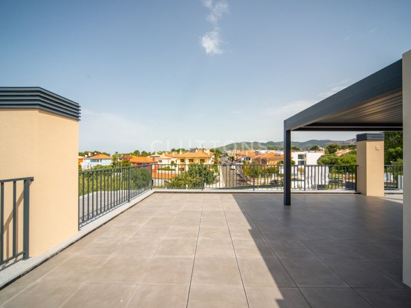 house 10 Rooms for sale on Cascais (2755)
