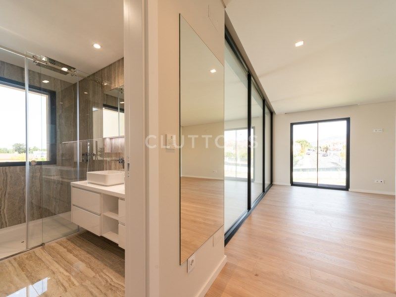 house 10 Rooms for sale on Cascais (2755)