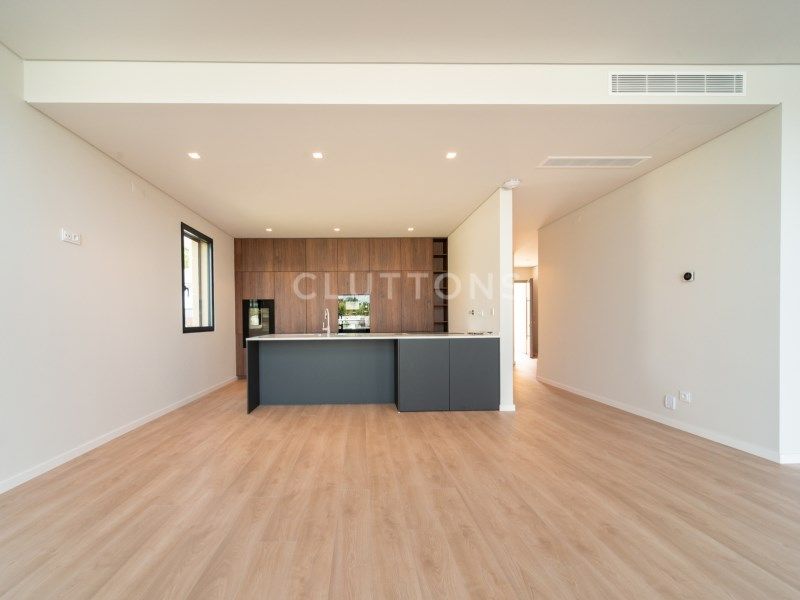 house 10 Rooms for sale on Cascais (2755)