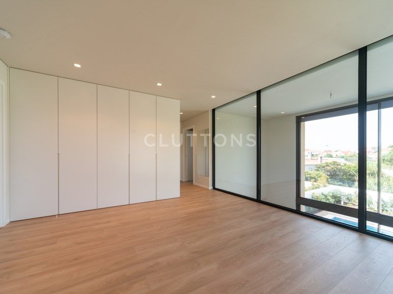 house 10 Rooms for sale on Cascais (2755)
