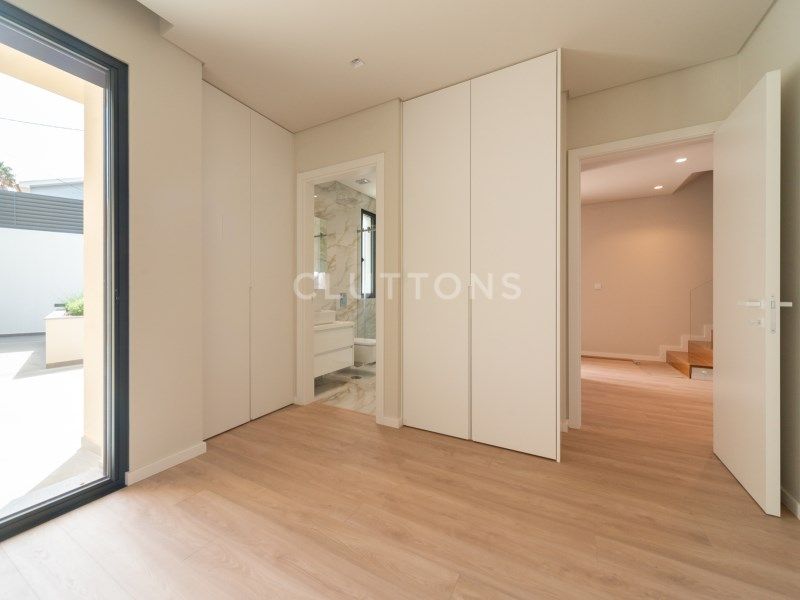 house 10 Rooms for sale on Cascais (2755)