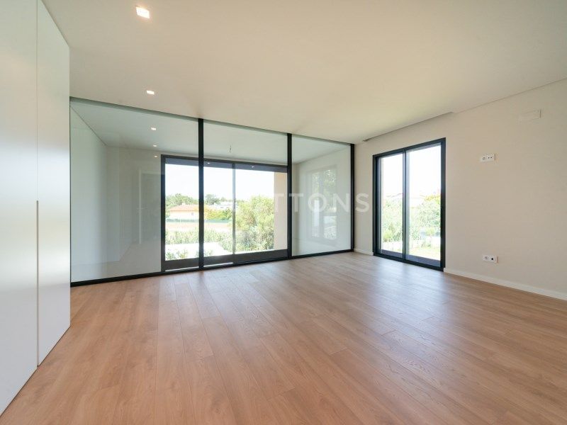 house 10 Rooms for sale on Cascais (2755)