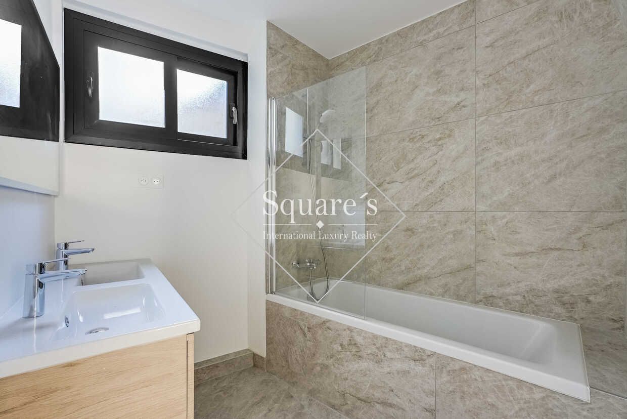 apartment 3 Rooms for sale on Paris 16ème (75016)