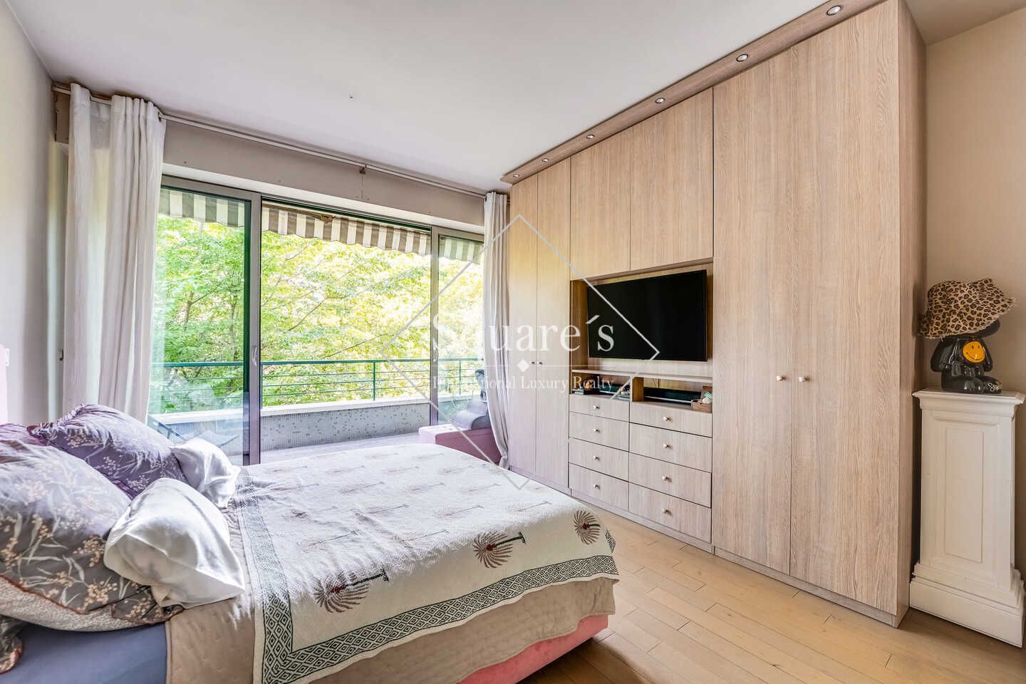 apartment 6 Rooms for sale on Neuilly-sur-Seine (92200)