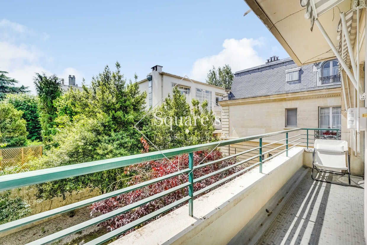 apartment 6 Rooms for sale on Neuilly-sur-Seine (92200)
