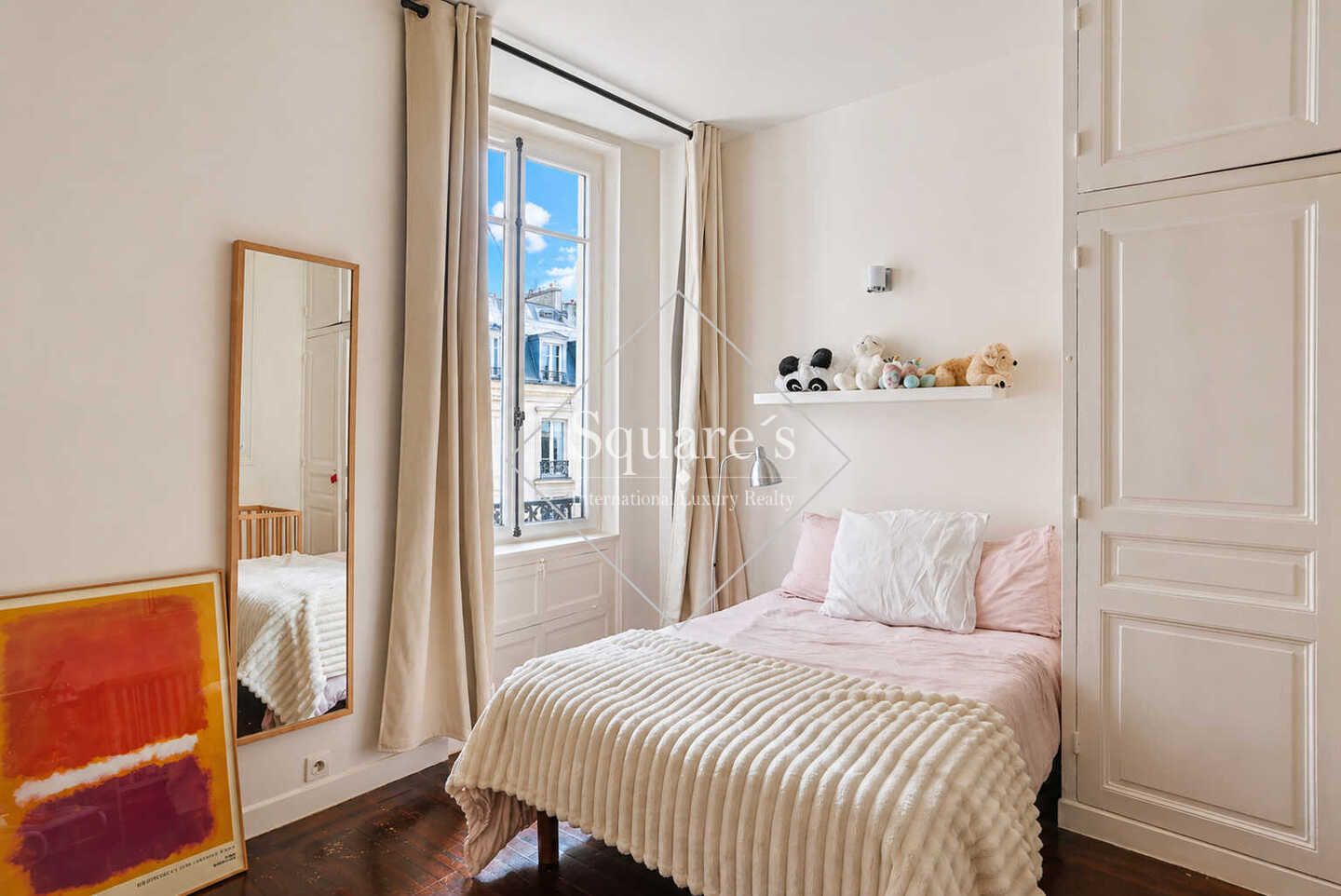 apartment 6 Rooms for sale on Paris 17ème (75017)
