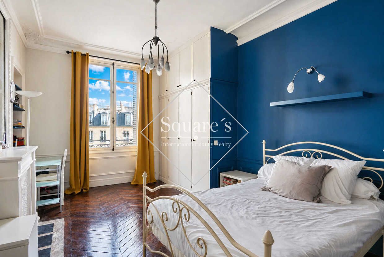 apartment 6 Rooms for sale on Paris 17ème (75017)