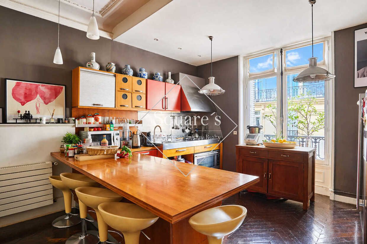 apartment 6 Rooms for sale on Paris 17ème (75017)