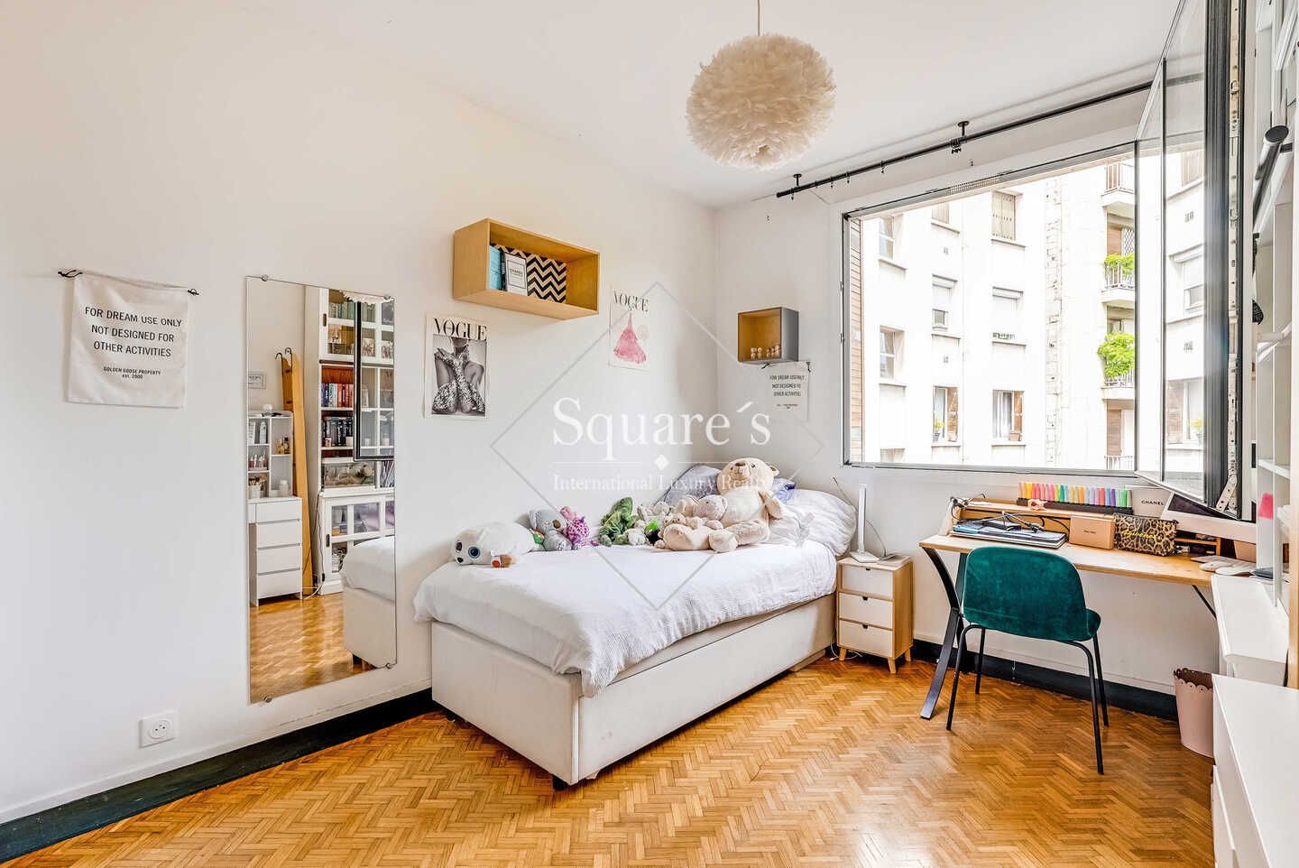 apartment 6 Rooms for sale on Neuilly-sur-Seine (92200)