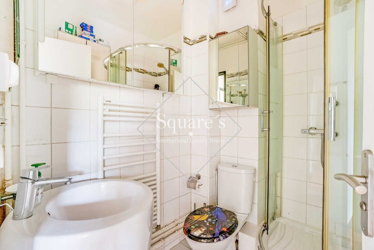 apartment 6 Rooms for sale on Neuilly-sur-Seine (92200)
