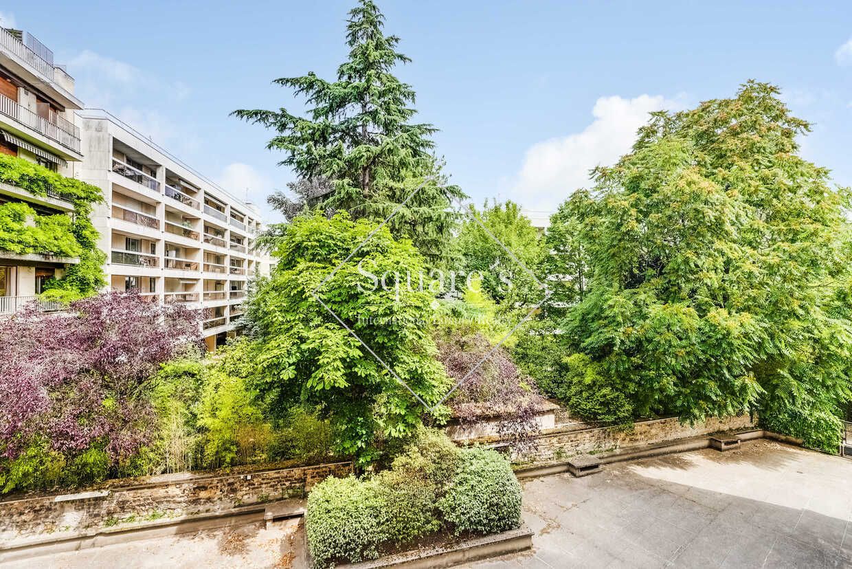 apartment 6 Rooms for sale on Neuilly-sur-Seine (92200)