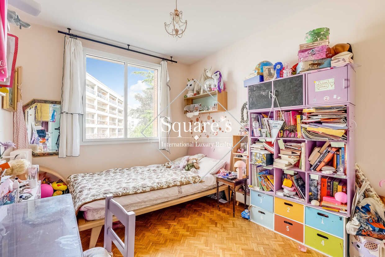 apartment 6 Rooms for sale on Neuilly-sur-Seine (92200)