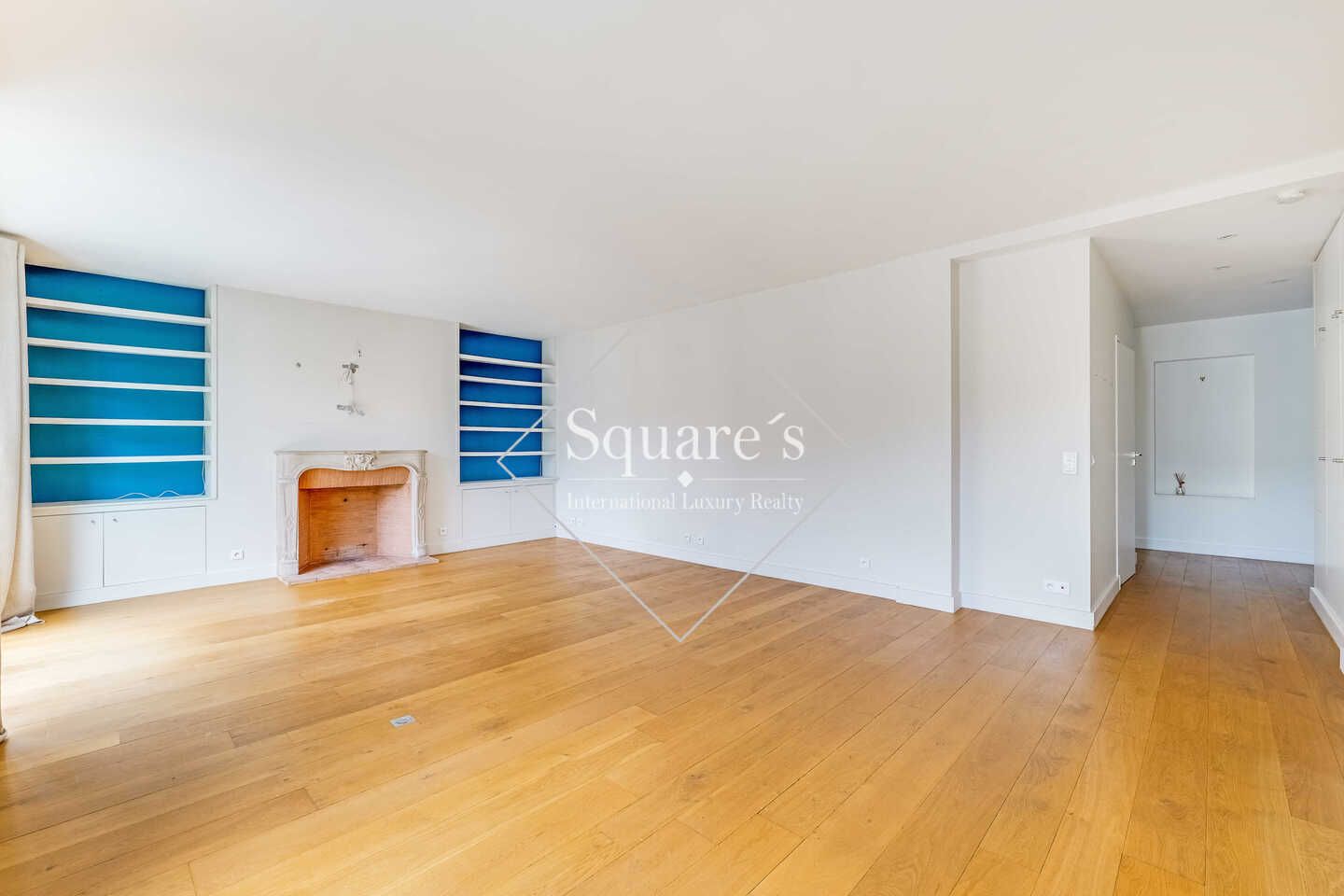 apartment 5 Rooms for sale on Neuilly-sur-Seine (92200)