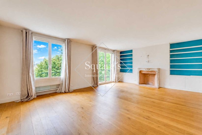 apartment 5 Rooms for sale on Neuilly-sur-Seine (92200)