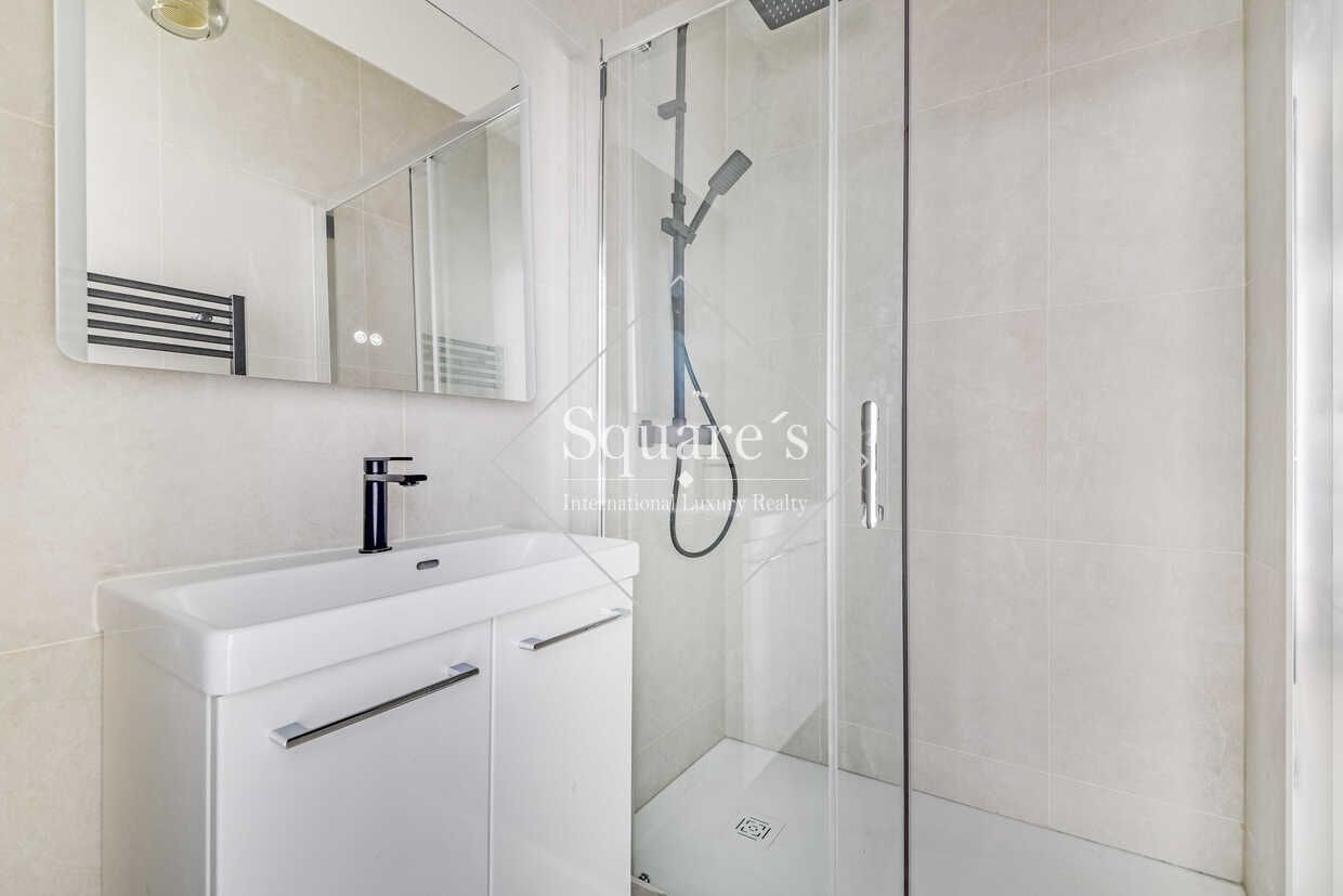 apartment 3 Rooms for sale on Neuilly-sur-Seine (92200)