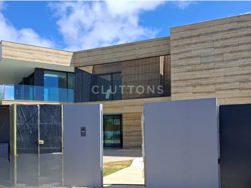 house 14 Rooms for sale on Cascais (2750)