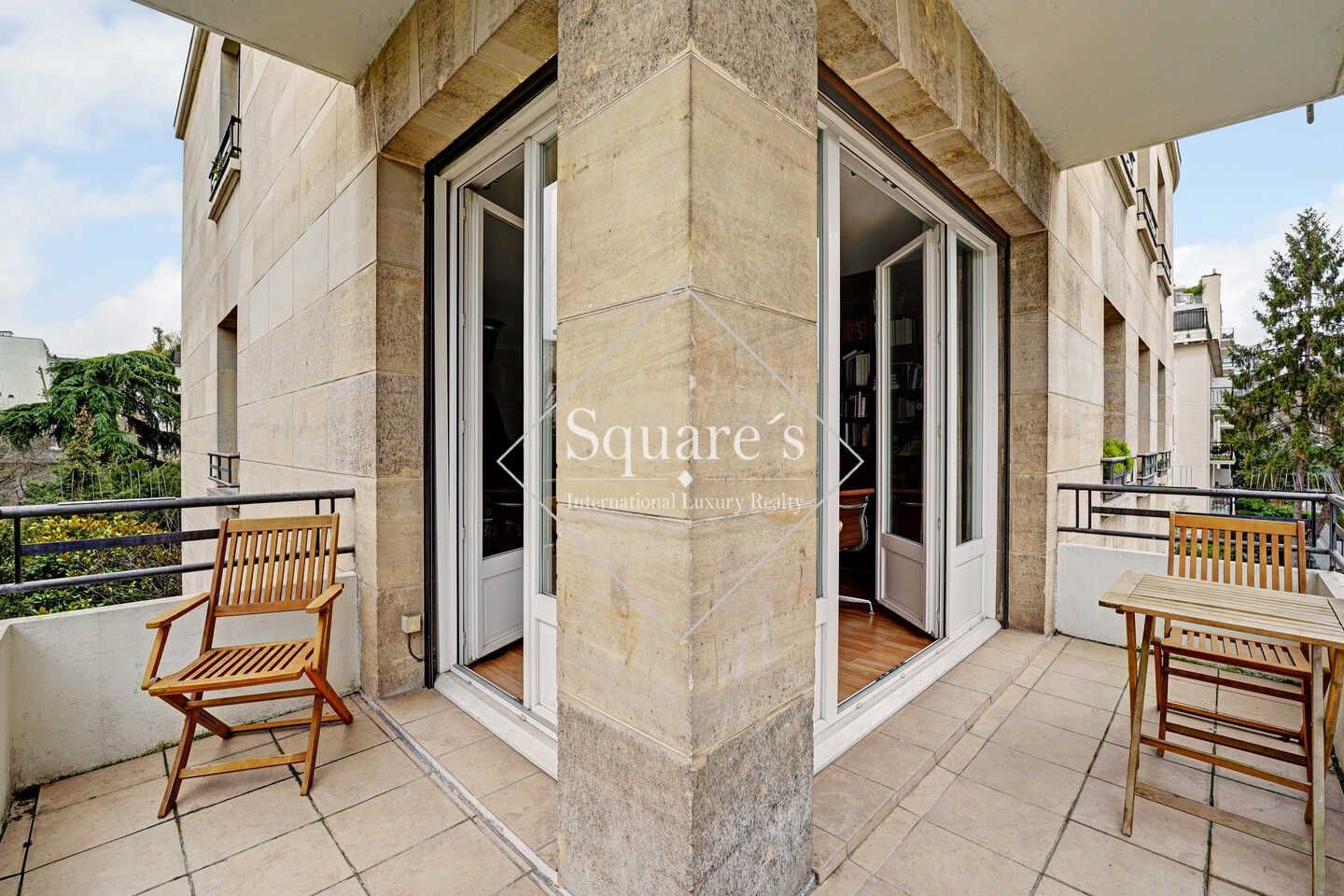 apartment 3 Rooms for sale on Neuilly-sur-Seine (92200)
