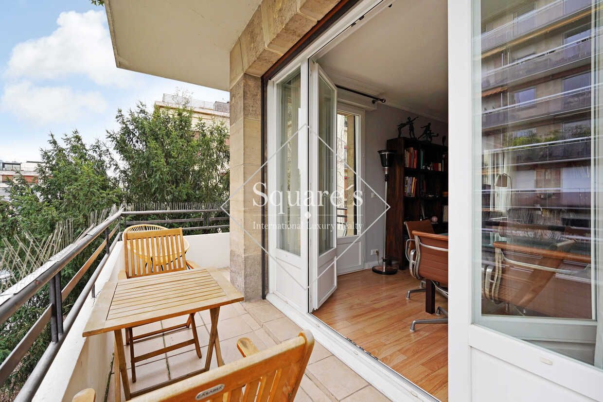apartment 3 Rooms for sale on Neuilly-sur-Seine (92200)