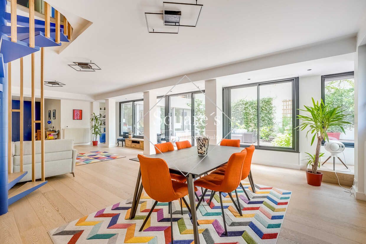 apartment 5 Rooms for sale on Neuilly-sur-Seine (92200)